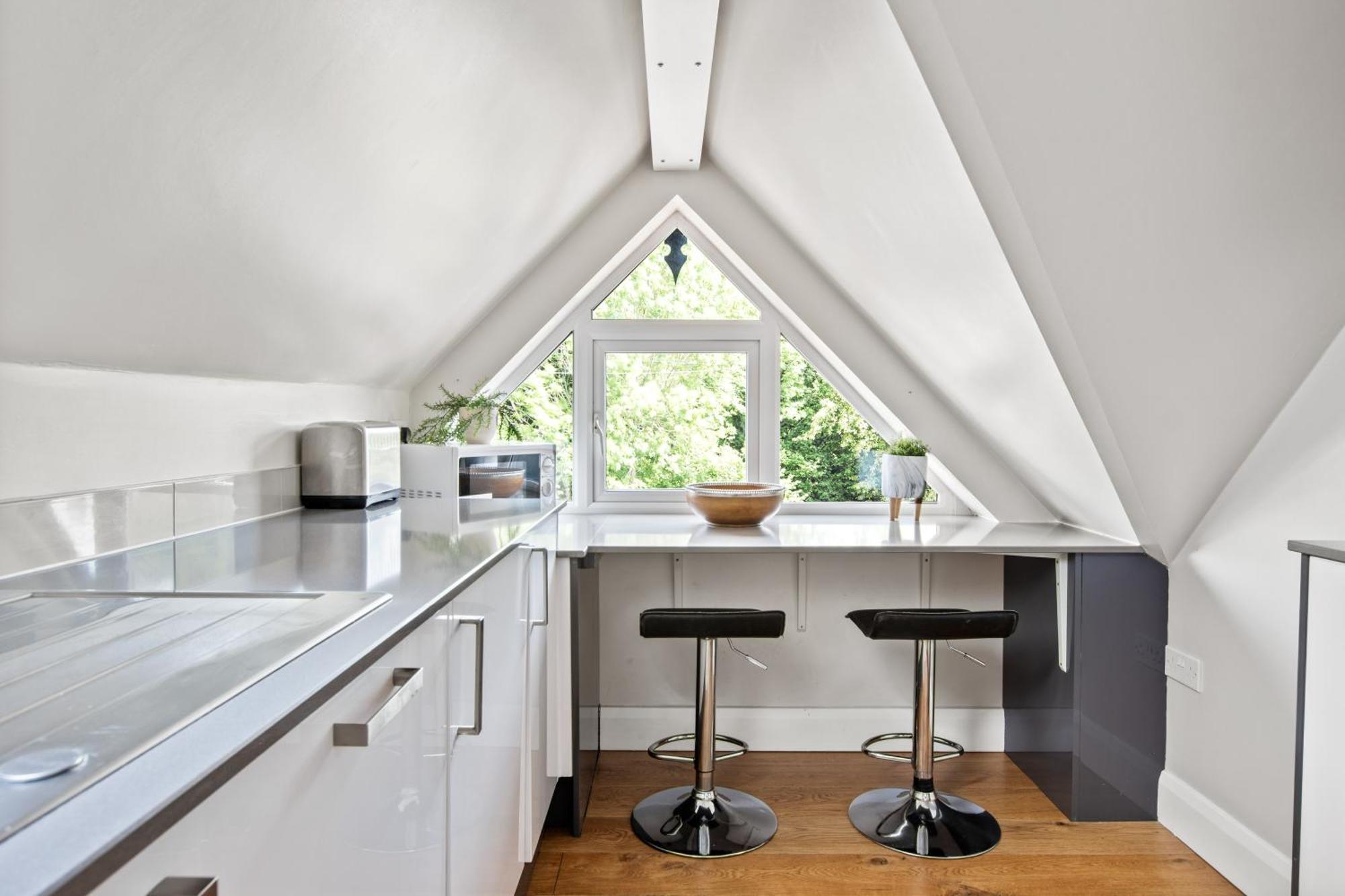 Central And Cosy Brockenhurst Flat Bagian luar foto